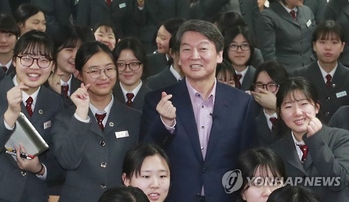 안철수, '호남충청벨트'에 올인…중도층 되찾기 시도 - 2