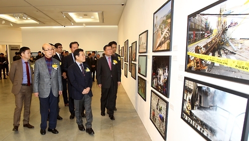 22일 개막한 2017 광주·전남보도사진전.