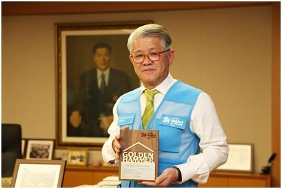 최신원 SK네트웍스 회장