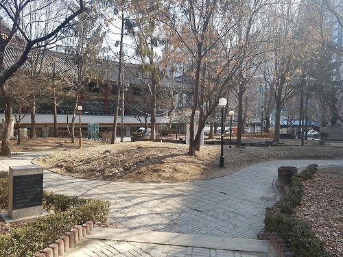 서울 종로구 수송공원. 이곳에서 3·1운동 기미독립선언서가 인쇄됐다.