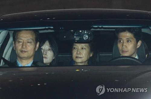 박근혜 구속 여부에 이목집중…연합뉴스TV 특보 시청률 1위 - 1