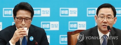 유승민, 홍준표와 연대에 연일 거부감 표출…독자노선 가나(종합) - 2