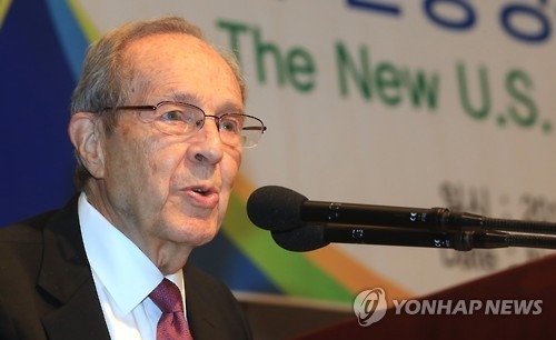 방한 중 연설한 윌리엄 페리 전 미국 국방장관