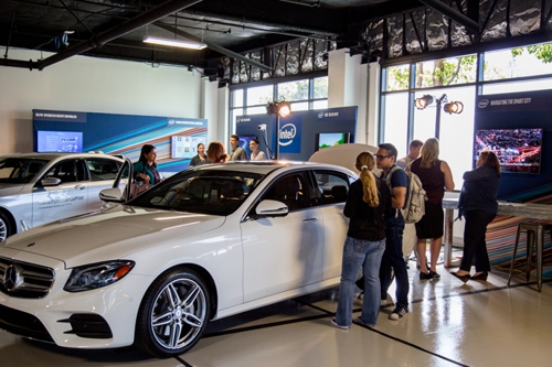 인텔이 BMW와 손잡고 개발한 자율주행차 [인텔 제공