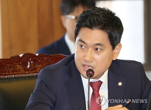 바른정당 "文대통령, 인사원칙 위배 사과하고 해명해야" - 1