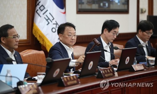 '미세먼지 감축' 노선·전세버스에 천연가스 보조금 지급(종합) - 1