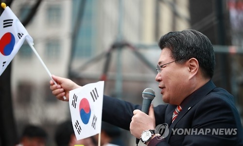 홍문종 "홍준표, 한국당 왕따 되는 길 선택" - 1