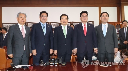 여야 4당 원내대표 오늘 회동…국회 파행 돌파구 모색 - 1