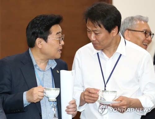 與, 지방선거 앞두고 벌써 '들썩'…몸풀기 조기 가시화 - 2
