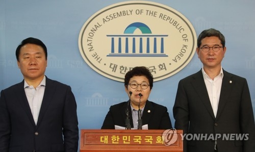 한국당 환노위원들 "조대엽, 모친 부양 않으면서 부당소득공제" - 1