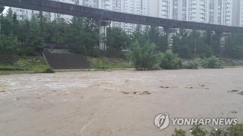 폭우