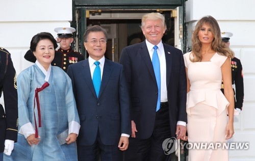 한·미 정상의 미소