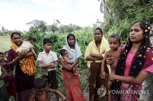 미얀마군의 성폭행 증언하는 로힝야족 여성들[AFP=연합뉴스]