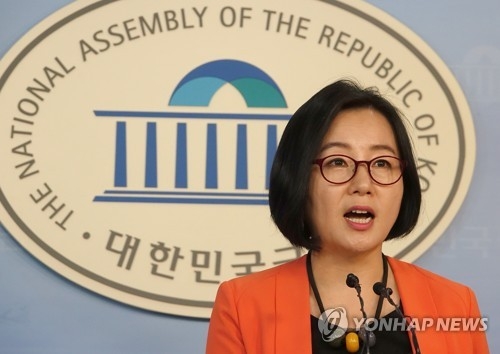 與 "사드 임시배치, 명확한 절차 통해 이뤄질 것" - 1