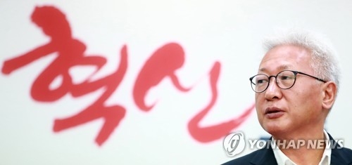 한국당, 朴전대통령 출당문제 수면위로…혁신위 역할 주목 - 3