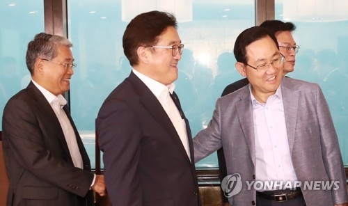 與, 국민의당-바른정당 '중도연대' 경계…정기국회 대응부심 - 3