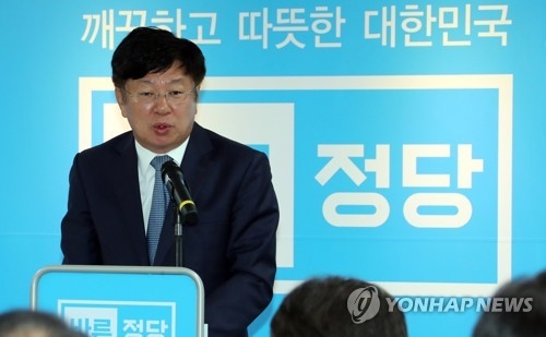 이종구 "최소 연 12만원 소득세 부과"…면세자 축소법 발의 - 1