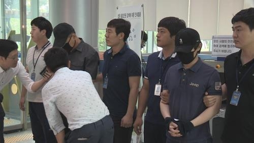 고개숙인 스승들