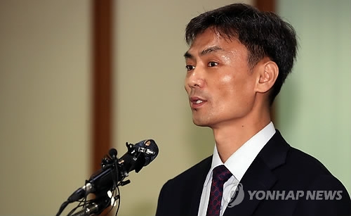 굳은 표정 '이념논란' 박성진 후보자