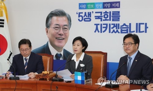 '국민의당 심기 거스를라'…고강도 비난에도 꾹 참는 與 - 2