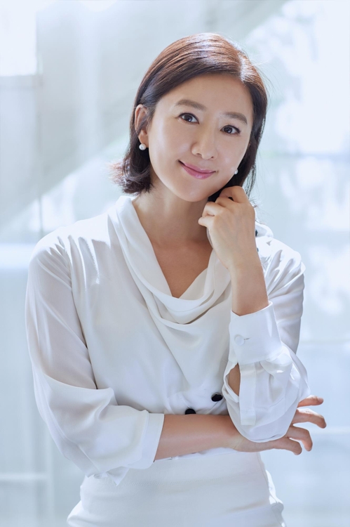 김희애
