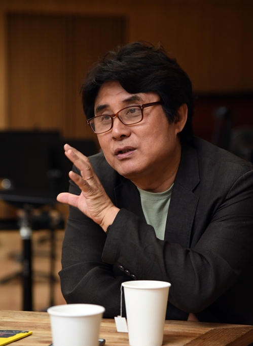 김홍준 예술감독