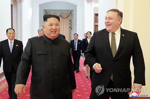 폼페이오 "김정은과 생산적 대화"…美관리 "시간·노력 많이 들것"