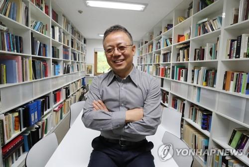 '표절 의혹' 제기 후 사직한 배철현 전 교수