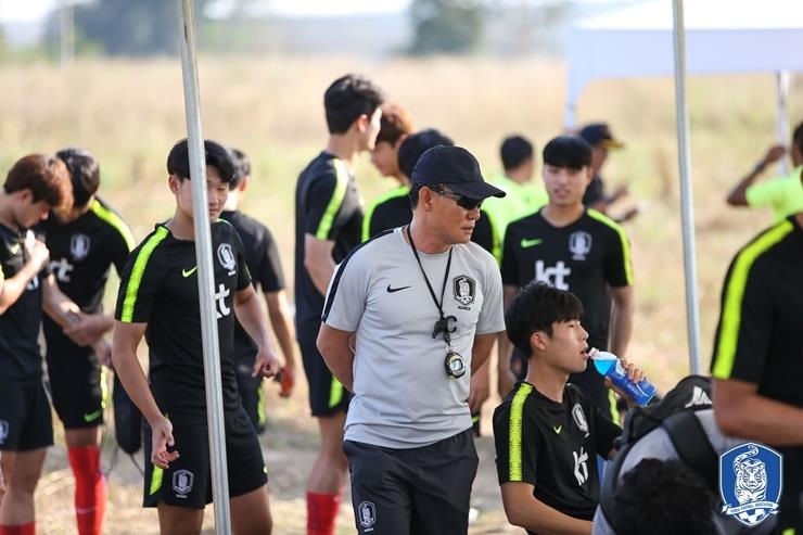 태국 전지훈련을 진행한 김학범 U-22 축구대표팀 감독과 선수들