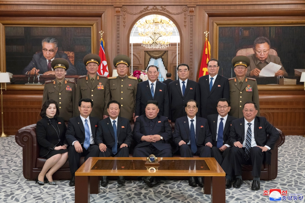 북한 국무위원회 기념사진