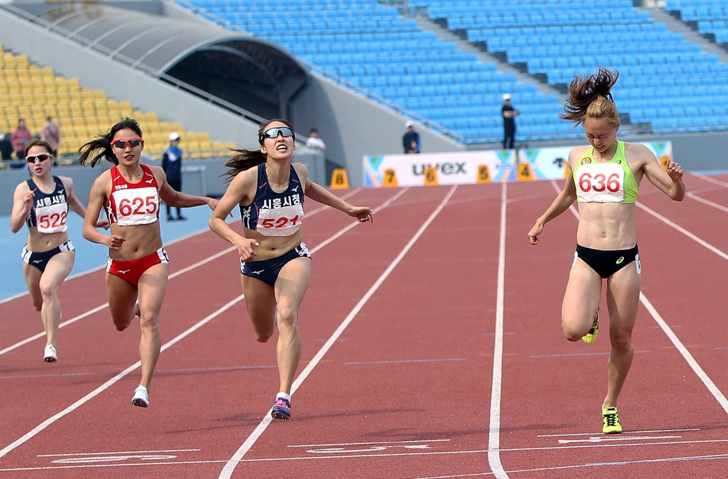 김민지, 여자 200m 우승
