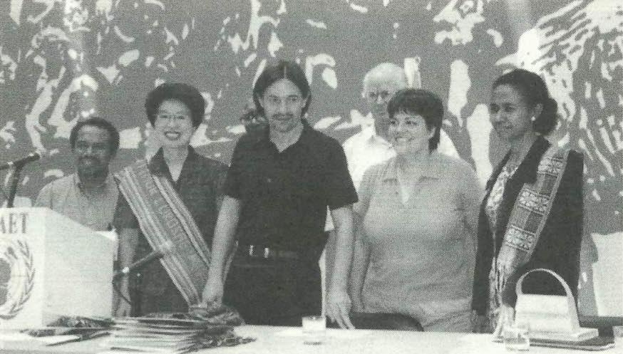 2001년 동티모르 제헌 국회의원 선거관리위원장이었던 손봉숙 이사장