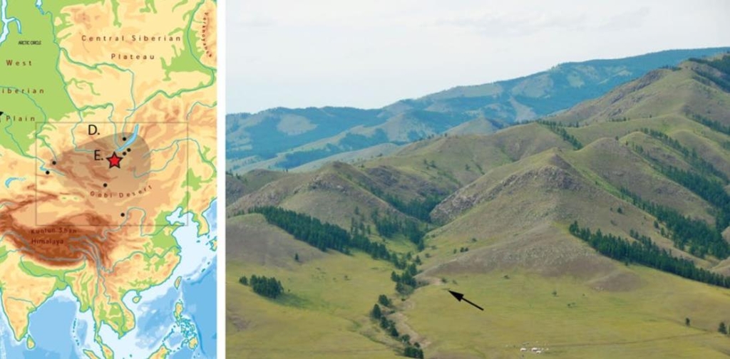 몽골 톨보르계곡(왼쪽 별표지역)과 전경(오른쪽 검은 화살표)