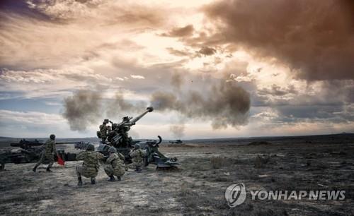 터키군의 포격 장면