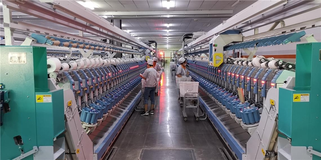 By realizing functions such as online inspections and quality control, and real-time monitoring of the environment and of safety, SHANDONG ZHINK NEW MATERIAL has significantly reduced its production and R&D cycles as well as the size of its workforce.