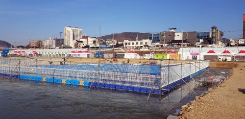 축제장 부교 설치