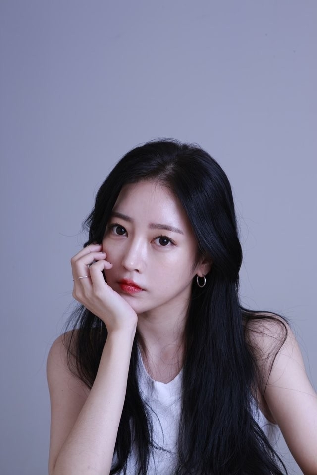 티아라 출신 가수 겸 배우 소연