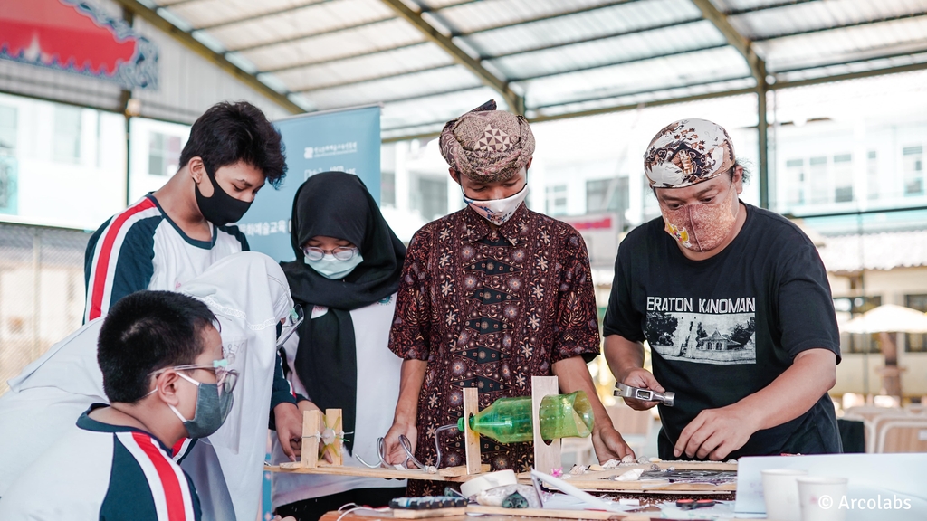 '메이드인 찌르본' 프로젝트 참여한 인도네시아 찌르본 중학생들