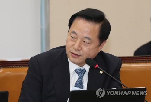 주식·부동산으로 상속세 내고 이해관계인이 싼 가격에 되사 - 1