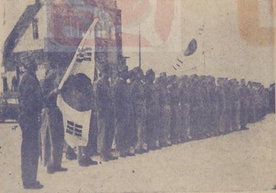 해방 직후 상하이에서 열린 광복군의 '공개 사열식'