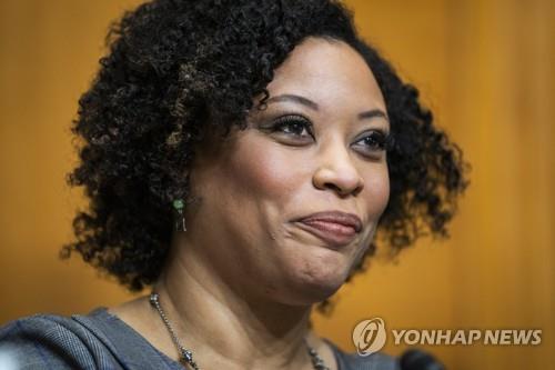 백악관 예산관리차장으로 지명된 셜랜더 영