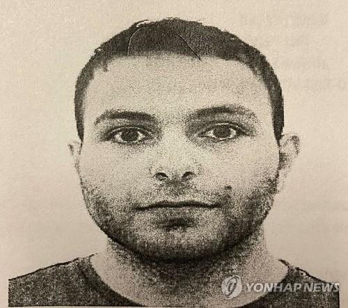 경찰이 공개한 콜로라도 총격 용의자 아흐마드 알리사 사진