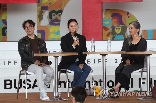 '허스토리' 주연 김희애