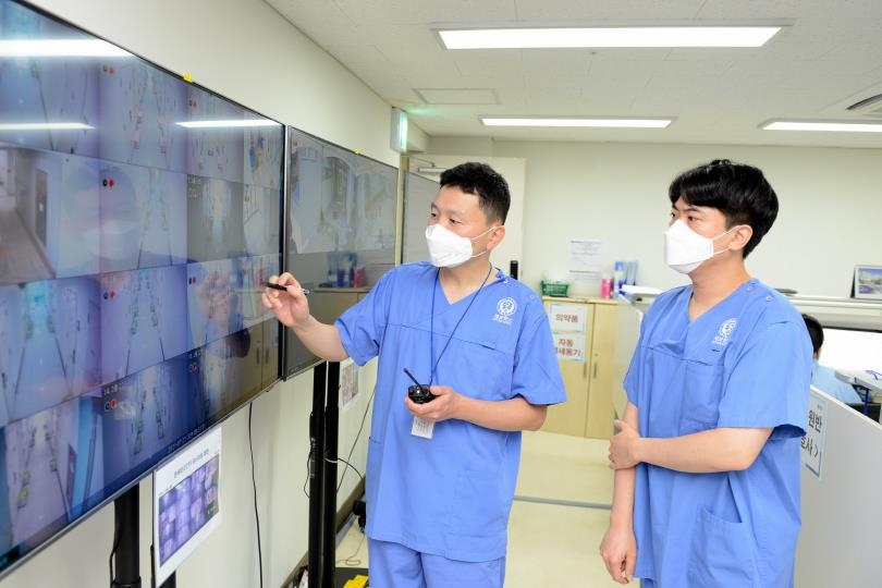 세브란스병원 생활치료센터 모니터링 모습