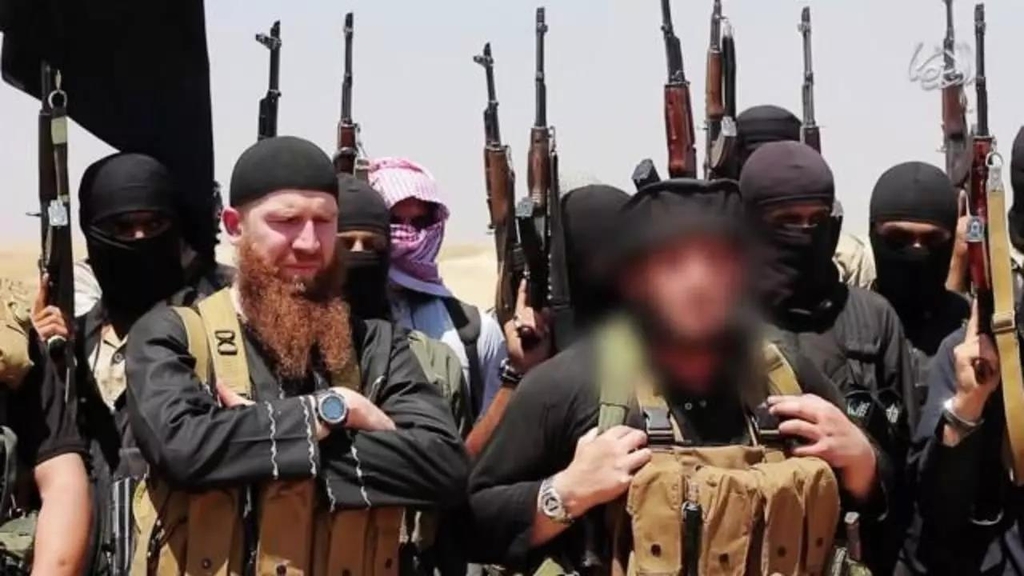 시리아와 이라크를 거점으로 삼아 칼리프국가 건립까지 선언한 적이 있는 극단주의 무장세력 이슬람국가(IS)[IS 선전 동영상 캡처] 