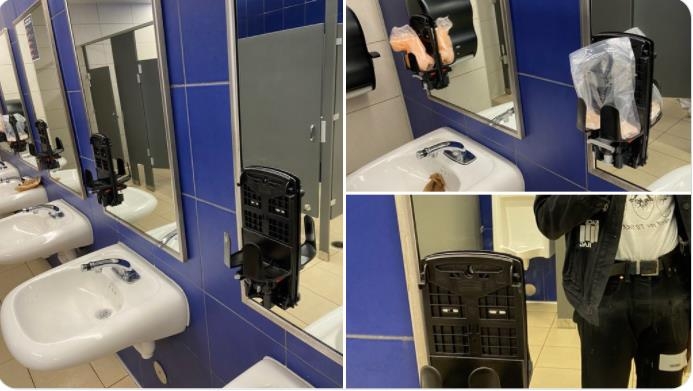 손세척제 분사기가 모두 없어진 미국의 한 학교 화장실