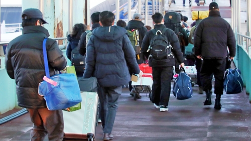 '섬 고향으로 출발'