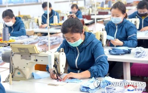 북한 평양시 피복공업관리국, 마스크 생산 본격화