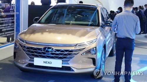 La foto de archivo muestra el Nexo, un vehículo eléctrico de pila de combustible de hidrógeno de Hyundai Motor, exhibido, el 22 de abril de 2021, en el Salón del Automóvil de Shanghái.