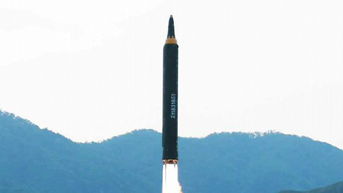 北朝鮮　弾道ミサイル発射実験の写真公開（５月１５日）